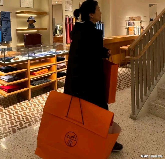 离美国巡演撒狗粮夫妻相十足令人羡！尊龙凯时app萧敬腾林有慧形影不(图9)