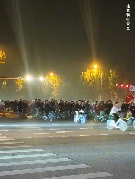 对全国大学生免费开放央妈也来亲自宣传尊龙人生就是博泼天富贵临到开封！景点(图15)